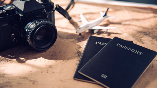 Wanderlust & Work: Mastering the Art of Organized Travel for Vacation and Business Trips